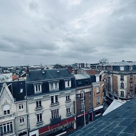 Ferienwohnung Le Sacre, Au Pied De La Cathedrale Reims Exterior foto